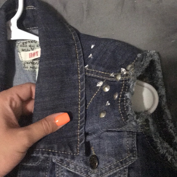 Jean jacket - Picture 2 of 3